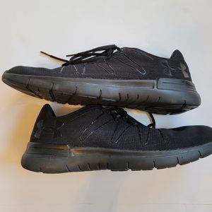 Underarmour Thrill 3 black size 13